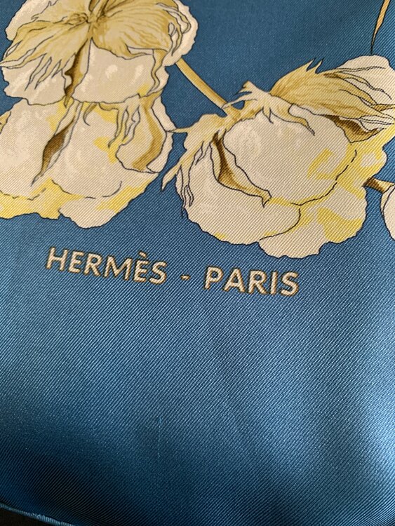 エルメス　スカーフ（古着・ファッション）の商品画像 - 査定依頼日：2025年2月18日 - 最高査定価格：11,000円