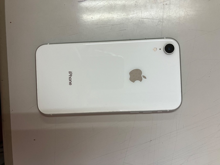 iPhone XR シリアルGONY4ACHKXL1（スマホ）の商品画像 - 査定依頼日：2025年11月28日 - 最高査定価格：18,000円