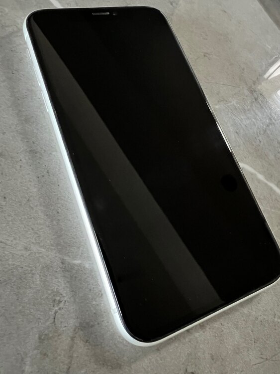 iPhoneXR 64GB 楽天モバイル 2（スマホ）の商品画像 - 査定依頼日：2025年5月21日 - 最高査定価格：15,000円