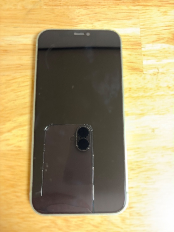 iPhone iPhone 12 64GB SIMフリー（スマホ）の商品画像 - 査定依頼日：2026年6月17日 - 最高査定価格：25,000円