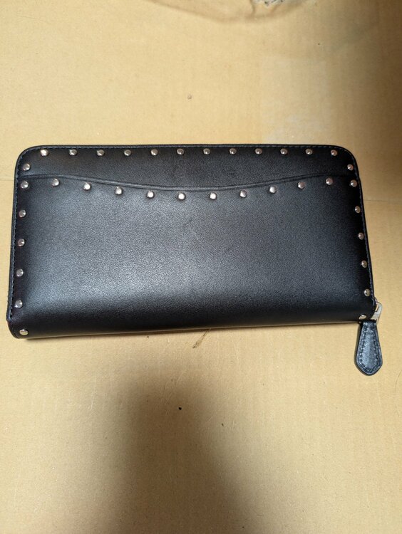 D2477/CU707（ブランド財布・小物）の商品画像 - 査定依頼日：2026年3月27日 - 最高査定価格：2,000円