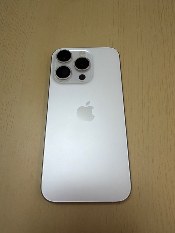 iPhone15pro SIMフリー（スマホ）の商品画像 - 査定依頼日：2026年2月3日 - 最高査定価格：83,000円