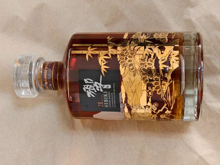 響（お酒）の商品画像 - 査定依頼日：2025年1月28日 - 最高査定価格：100,000円