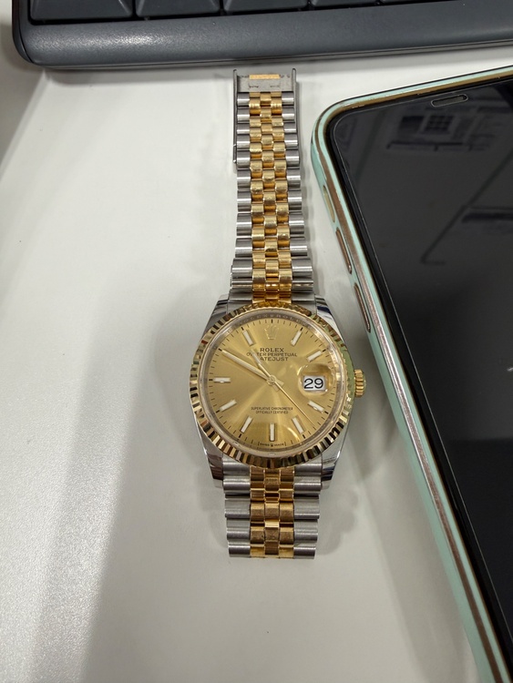 ロレックス デイトジャスト 12623（高級時計）の商品画像 - 査定依頼日：2026年1月31日 - 最高査定価格：2,350,000円