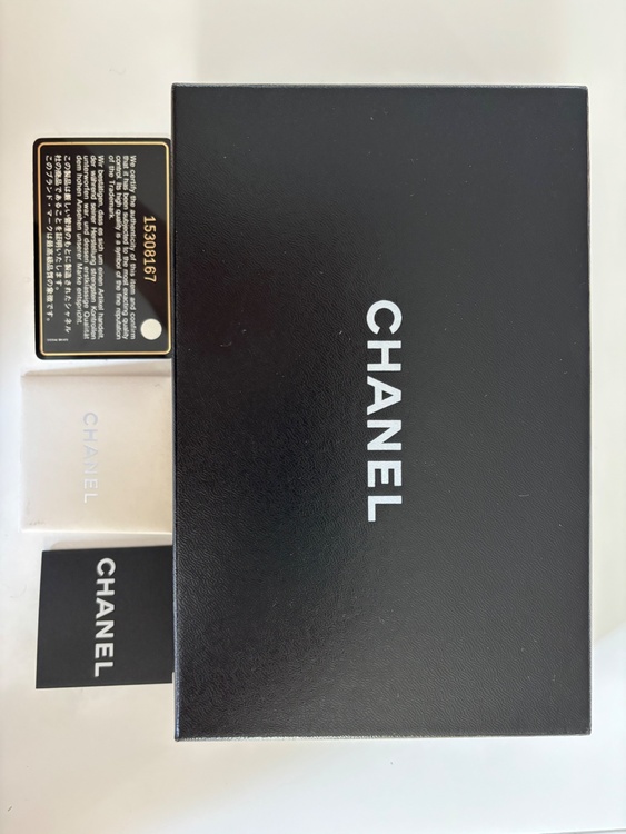 CHANEL シャネル ブリリアント ココマーク エナメル パテ ントレザー長財布 レッド赤（ブランド財布・小物）の商品画像 - 査定依頼日：2026年7月17日 - 最高査定価格：13,000円