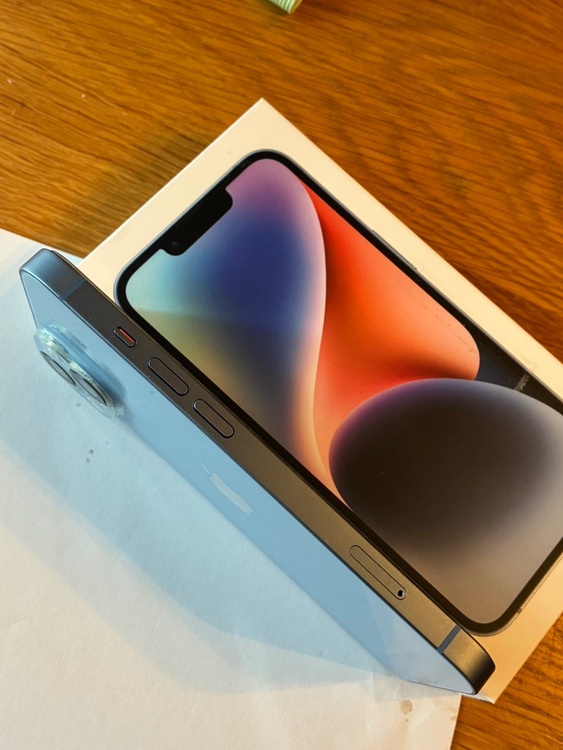 iPhone iPhone 14 128GB SIMフリー（スマホ）の商品画像 - 査定依頼日：2026年6月28日 - 最高査定価格：43,000円