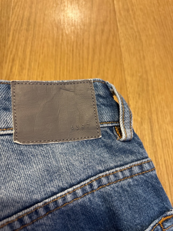 6397デニムジーンズ（古着・ファッション）の商品画像 - 査定依頼日：2026年3月15日 - 最高査定価格：100円