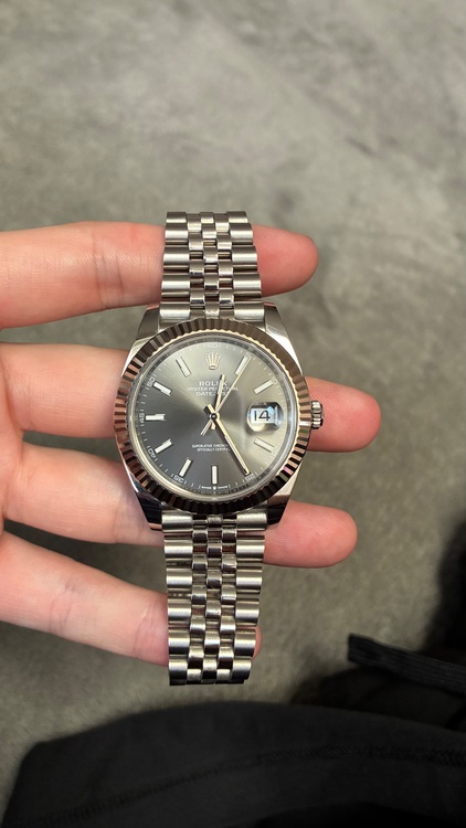 ロレックス デイトジャスト 12633（高級時計）の商品画像 - 査定依頼日：2025年10月16日 - 最高査定価格：2,130,000円