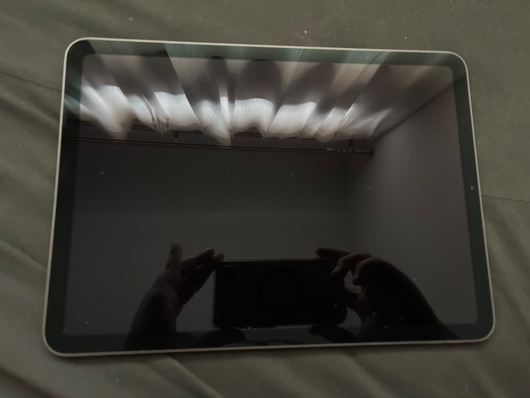 Apple iPad Air (10.9インチ, Wi-Fi, 64GB) -（PC・タブレット）の商品画像 - 査定依頼日：2025年12月20日 - 最高査定価格：34,000円