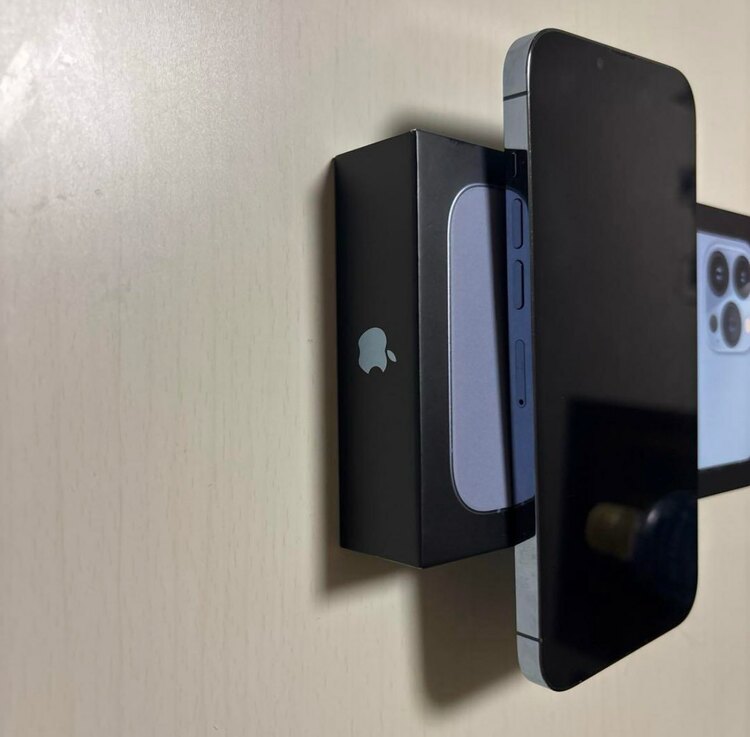 iPhone 13 Pro Max 256GB docomo（スマホ）の商品画像 - 査定依頼日：2025年1月15日 - 最高査定価格：78,000円