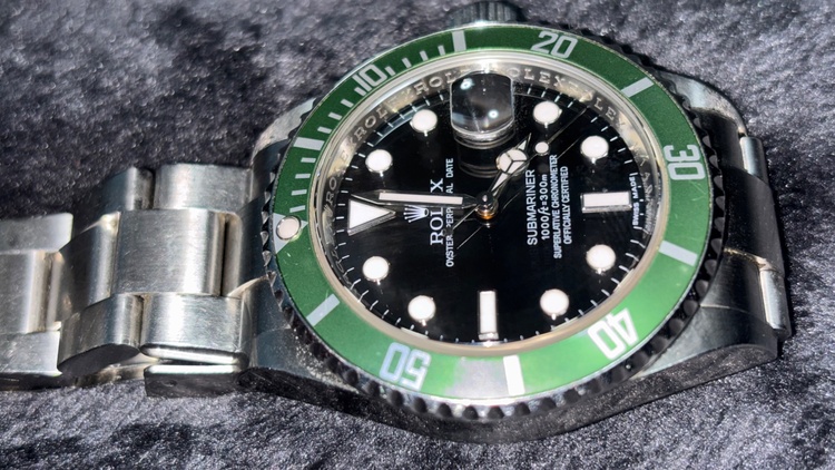 16610LV（高級時計）の商品画像 - 査定依頼日：2026年2月4日 - 最高査定価格：2,100,000円