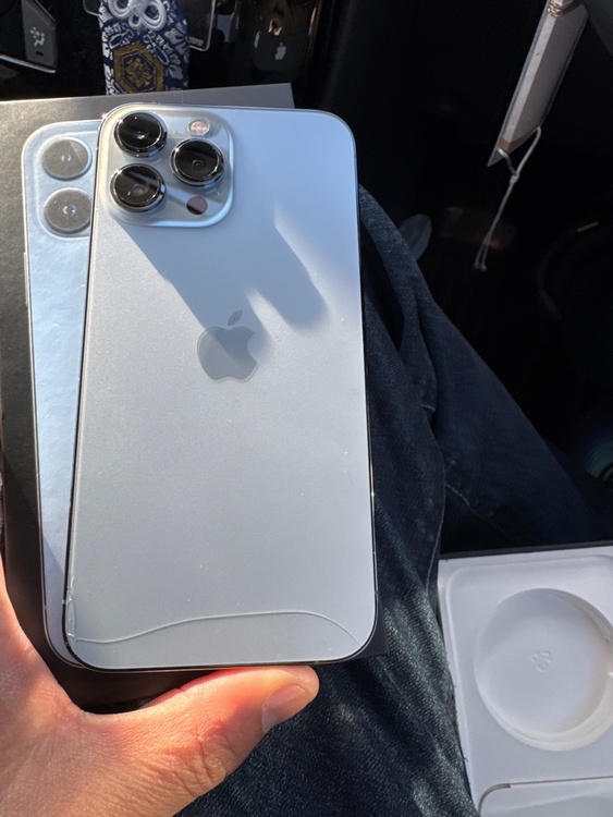 iPhone 13 Pro Max 256GB Softbank（スマホ）の商品画像 - 査定依頼日：2026年1月29日 - 最高査定価格：57,000円