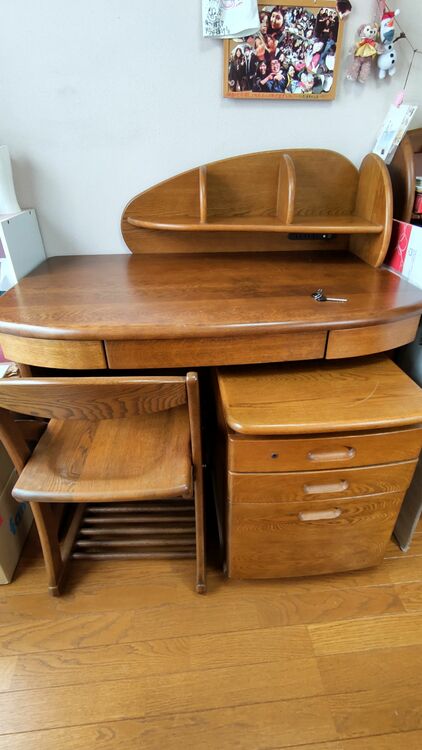 学習机2台（浜本工芸）（家具・寝具）の商品画像 - 査定依頼日：2025年6月8日 - 最高査定価格：2,500円