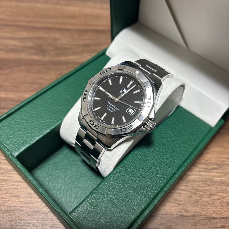 タグホイヤー WAP2010 アクアレーサー キャリバー5（高級時計）の商品画像 - 査定依頼日：2025年10月22日 - 最高査定価格：100,000円