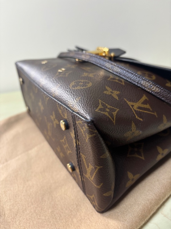 ワンハンドルバッグ（ブランドバッグ）の商品画像 - 査定依頼日：2026年4月16日 - 最高査定価格：134,000円