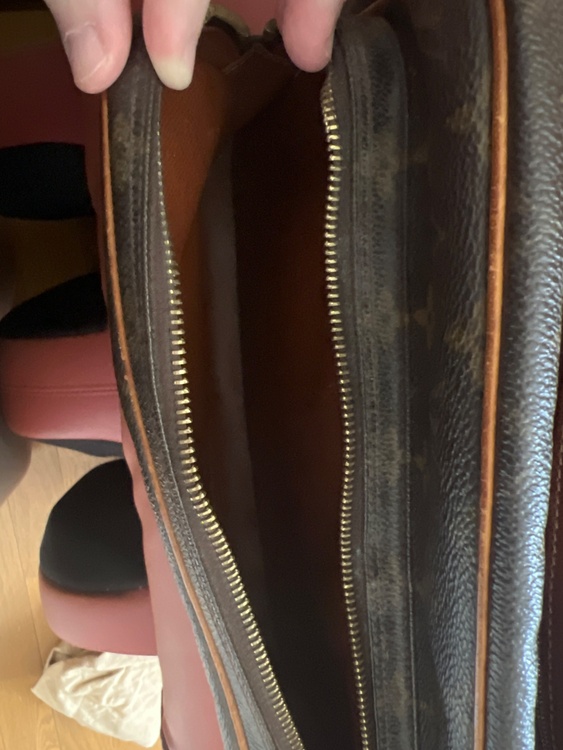 ルイヴィトン モノグラム （ブランドバッグ）の商品画像 - 査定依頼日：2026年2月2日 - 最高査定価格：30,000円