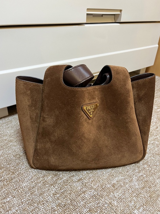 わからない（ブランドバッグ）の商品画像 - 査定依頼日：2025年10月28日 - 最高査定価格：300,000円