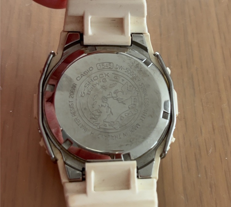 カシオの「G-SHOCK」および「Baby-G」のペアウォッチで、2001年の「ラバーズコレクション（ラバコレ）」天使と悪魔モデル「DW-5000LV」、「（高級時計）の商品画像 - 査定依頼日：2026年7月21日 - 最高査定価格：10,000円