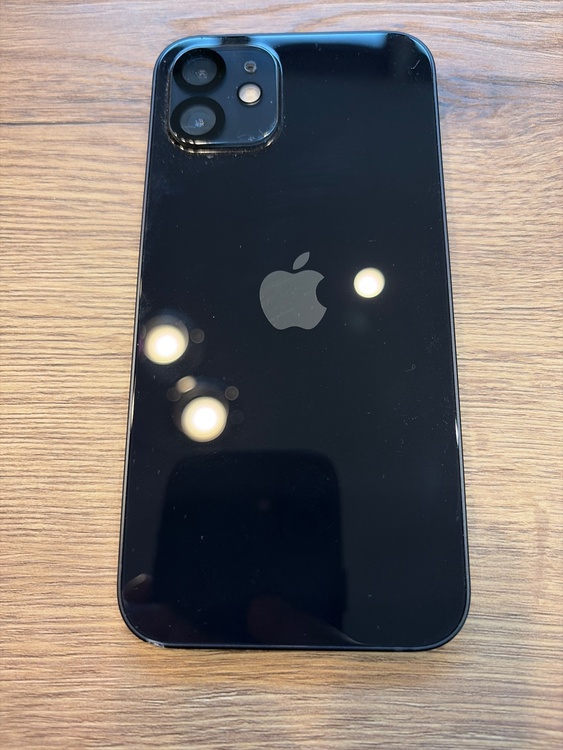 iPhone iPhone 12 64GB SIMフリー（スマホ）の商品画像 - 査定依頼日：2026年6月25日 - 最高査定価格：22,500円