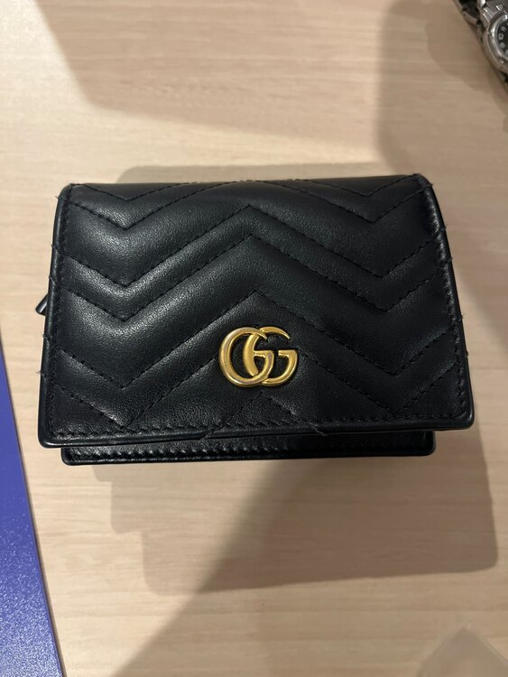 財布（ブランド財布・小物）の商品画像 - 査定依頼日：2025年4月9日 - 最高査定価格：15,000円