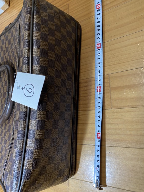 ダミエ　イカール　ビジネスバック（ブランドバッグ）の商品画像 - 査定依頼日：2020年8月18日 - 最高査定価格：100,000円