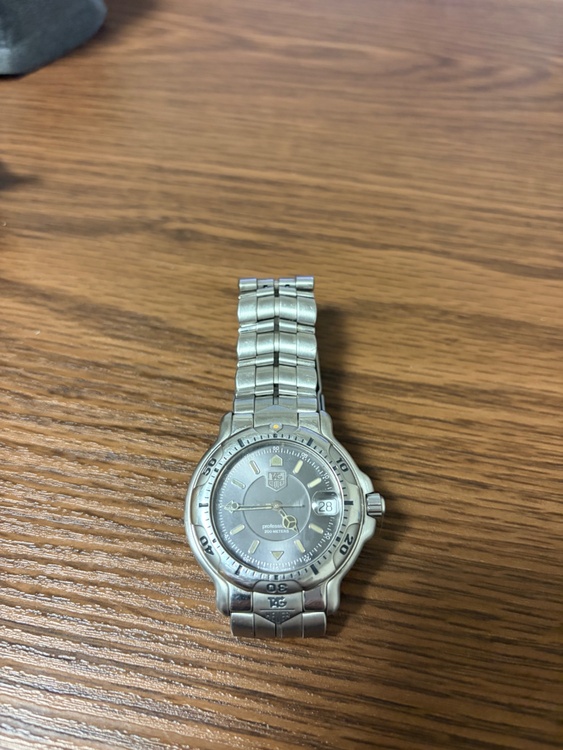 タグホイヤー その他 WH1112-K1（高級時計）の商品画像 - 査定依頼日：2026年2月3日 - 最高査定価格：15,000円