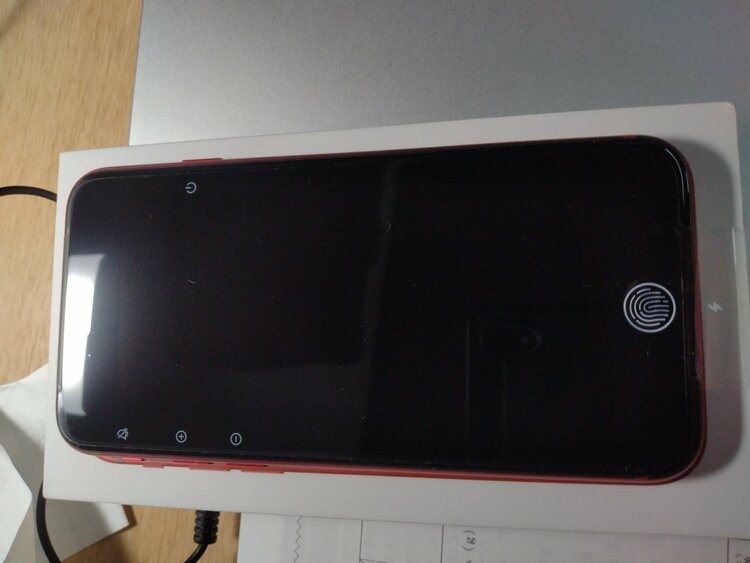 iPhone SE (第 3 世代) 64GB Softbank（スマホ）の商品画像 - 査定依頼日：2026年4月8日 - 最高査定価格：20,000円