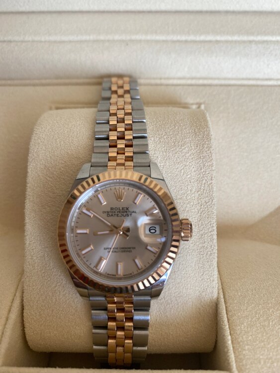 ロレックス デイトジャスト 27917（高級時計）の商品画像 - 査定依頼日：2025年2月16日 - 最高査定価格：1,460,000円