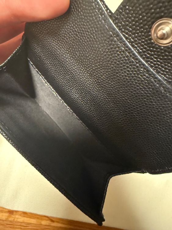 三つ折りウォレット（古着・ファッション）の商品画像 - 査定依頼日：2025年8月26日 - 最高査定価格：138,000円