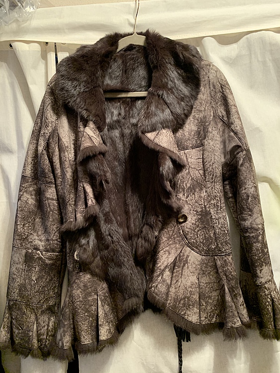 毛皮（古着・ファッション）の商品画像 - 査定依頼日：2020年2月26日