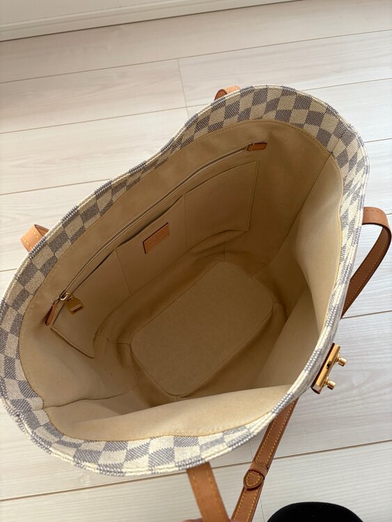 ルイヴィトン ダミエ （ブランドバッグ）の商品画像 - 査定依頼日：2025年5月15日 - 最高査定価格：160,000円