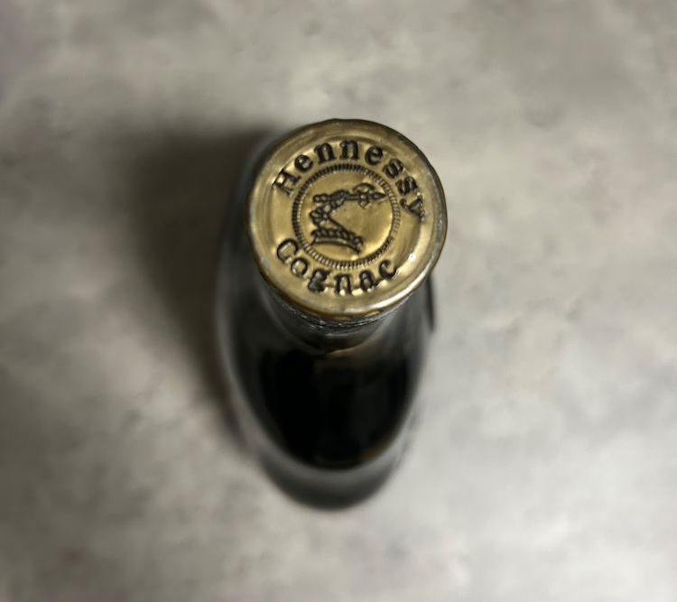 Hennessy XO コニャック（お酒）の商品画像 - 査定依頼日：2025年10月15日 - 最高査定価格：17,000円