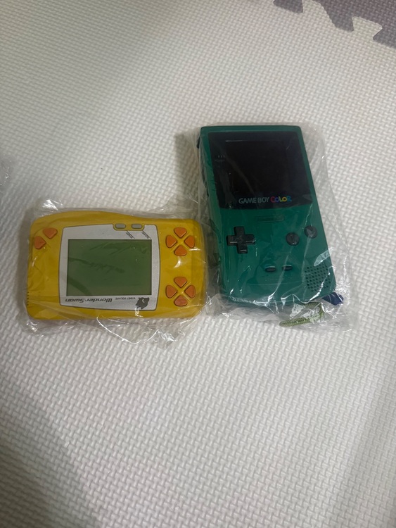 ゲーム機本体とソフト（ゲーム機本体・ゲームソフト）の商品画像 - 査定依頼日：2025年10月20日 - 最高査定価格：4,300円