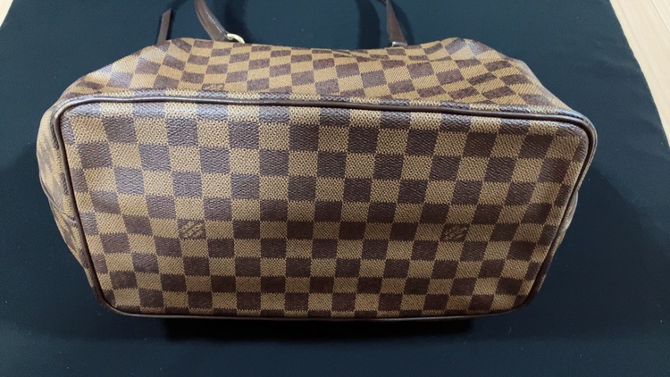 ショルダーバッグ（ブランドバッグ）の商品画像 - 査定依頼日：2026年3月2日 - 最高査定価格：77,000円