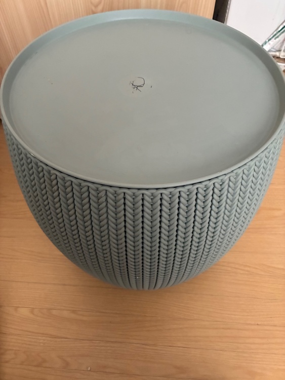 ケター ニットコージー アーバン ガーデンファニチャー 3点セット（家具・寝具）の商品画像 - 査定依頼日：2026年2月15日 - 最高査定価格：3,000円