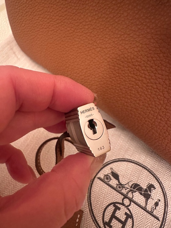 エルメス バーキン （ブランドバッグ）の商品画像 - 査定依頼日：2025年10月19日 - 最高査定価格：3,000,000円