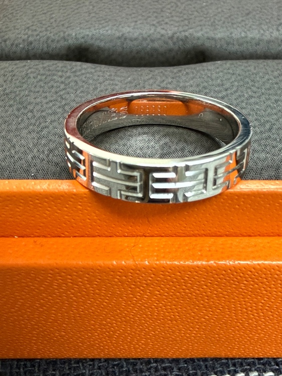 キリム 750 #46（ブランド財布・小物）の商品画像 - 査定依頼日：2026年4月14日 - 最高査定価格：700,000円