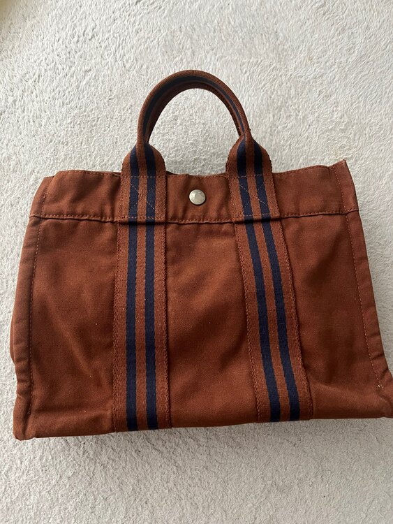 フールトゥ（ブランドバッグ）の商品画像 - 査定依頼日：2025年3月31日