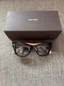 TOM FORDサングラス Cary TF58 05B（古着・ファッション）の商品画像 - 査定依頼日：2025年5月17日 - 最高査定価格：4,100円