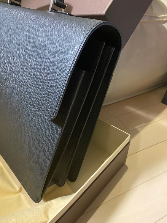 ルイヴィトン タイガ （ブランドバッグ）の商品画像 - 査定依頼日：2024年11月13日 - 最高査定価格：70,000円