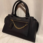 CHARLES & KEITH（古着・ファッション）の商品画像 - 査定依頼日：2025年11月24日 - 最高査定価格：3,000円