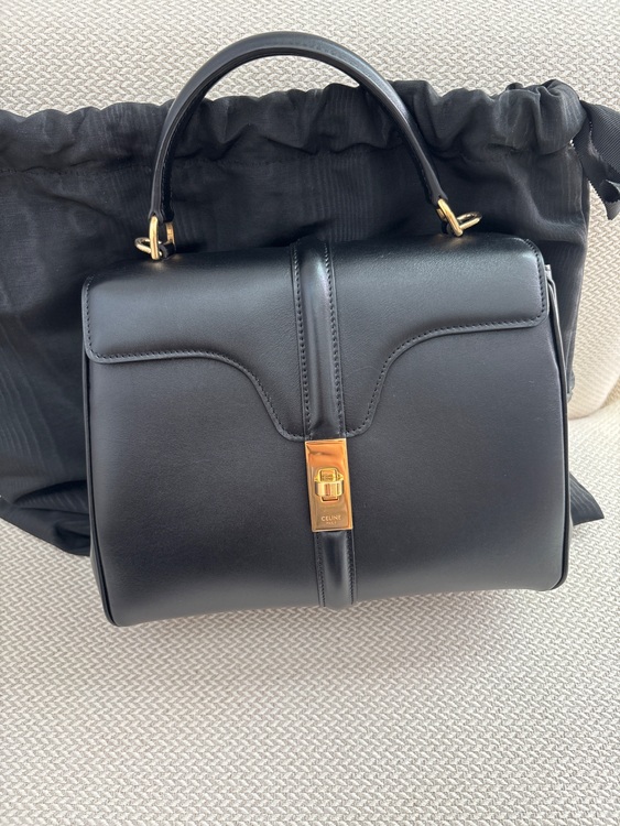 セリーヌ  （ブランドバッグ）の商品画像 - 査定依頼日：2025年6月5日 - 最高査定価格：250,000円