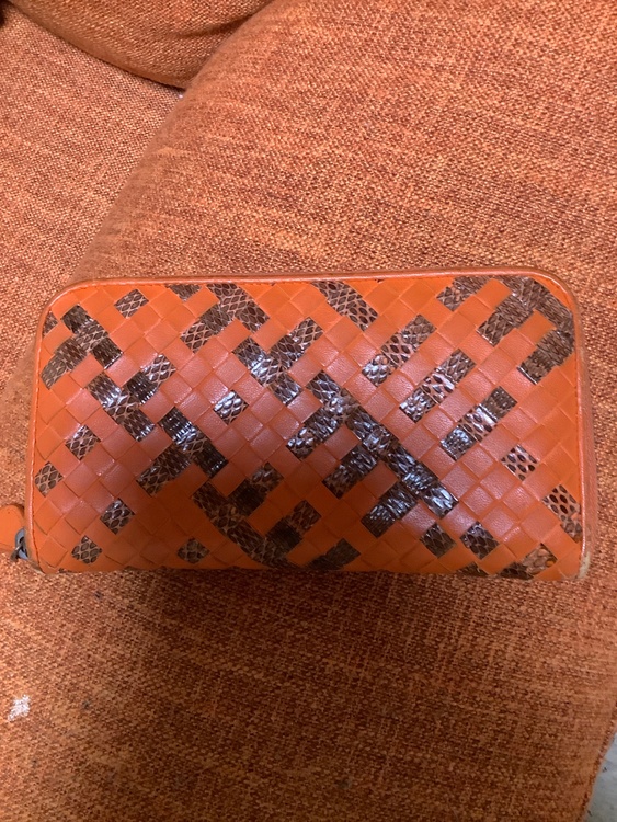 ボッテガ・ヴェネタ  （ブランドバッグ）の商品画像 - 査定依頼日：2026年3月17日 - 最高査定価格：15,000円