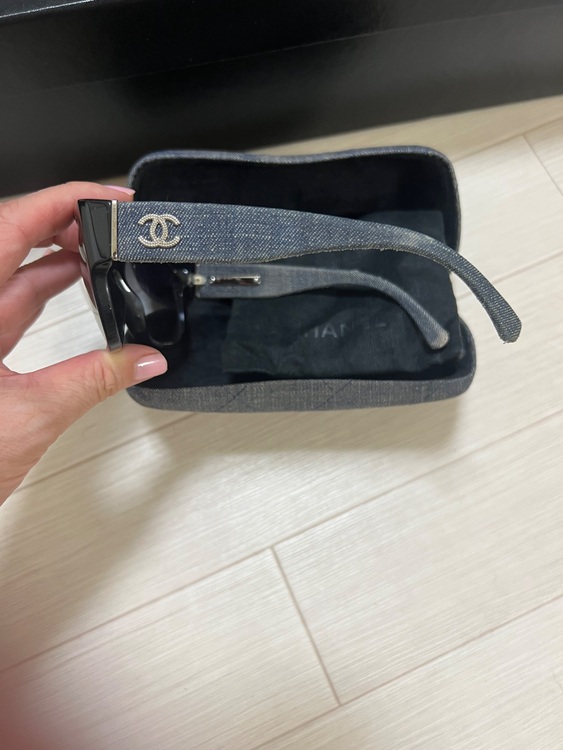 サングラス（古着・ファッション）の商品画像 - 査定依頼日：2025年9月4日 - 最高査定価格：25,000円