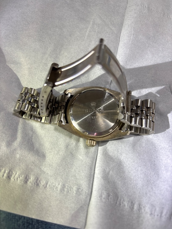 ロレックス デイトジャスト 322（高級時計）の商品画像 - 査定依頼日：2026年2月4日 - 最高査定価格：200,000円