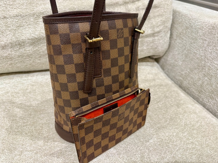 ダミエ　マレ　ポーチ付き（ブランドバッグ）の商品画像 - 査定依頼日：2026年4月27日 - 最高査定価格：74,000円