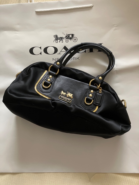 ミニボストン（ブランドバッグ）の商品画像 - 査定依頼日：2025年10月26日 - 最高査定価格：3,500円