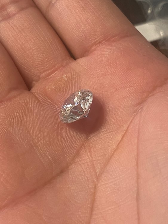 ダイヤモンド（宝石）の商品画像 - 査定依頼日：2023年7月21日 - 最高査定価格：14,000,000円