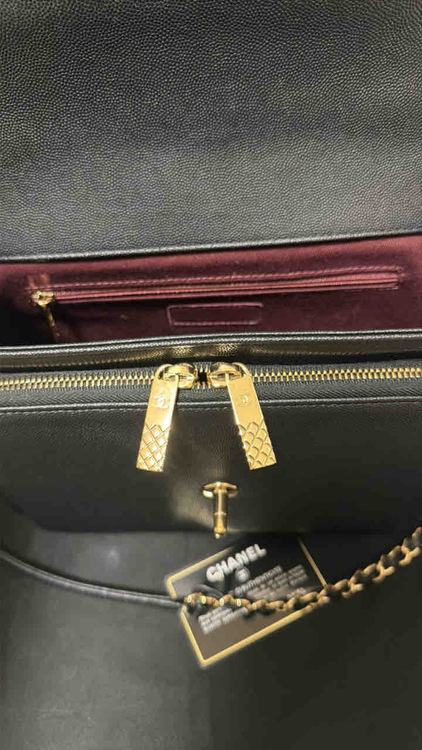 ビジネスアフィニティ（ブランドバッグ）の商品画像 - 査定依頼日：2025年12月30日 - 最高査定価格：100,000円