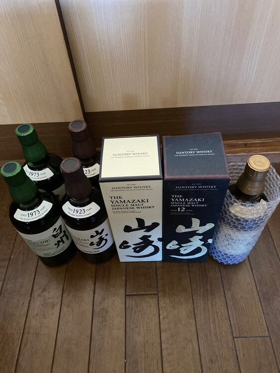 山崎１２年　白州など（お酒）の商品画像 - 査定依頼日：2025年1月26日 - 最高査定価格：89,000円